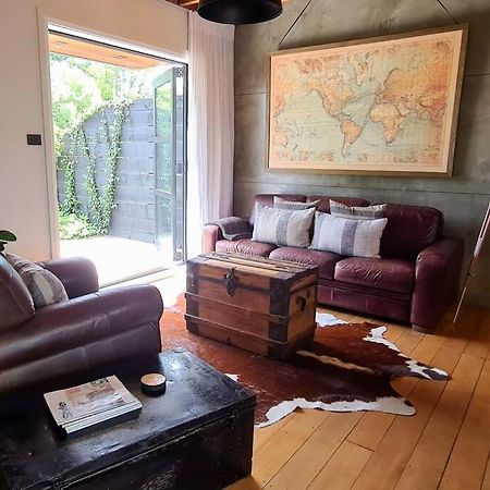 Apartment 4 - Haddin Court - Chic Ny Loft Style 布伦海姆 外观 照片