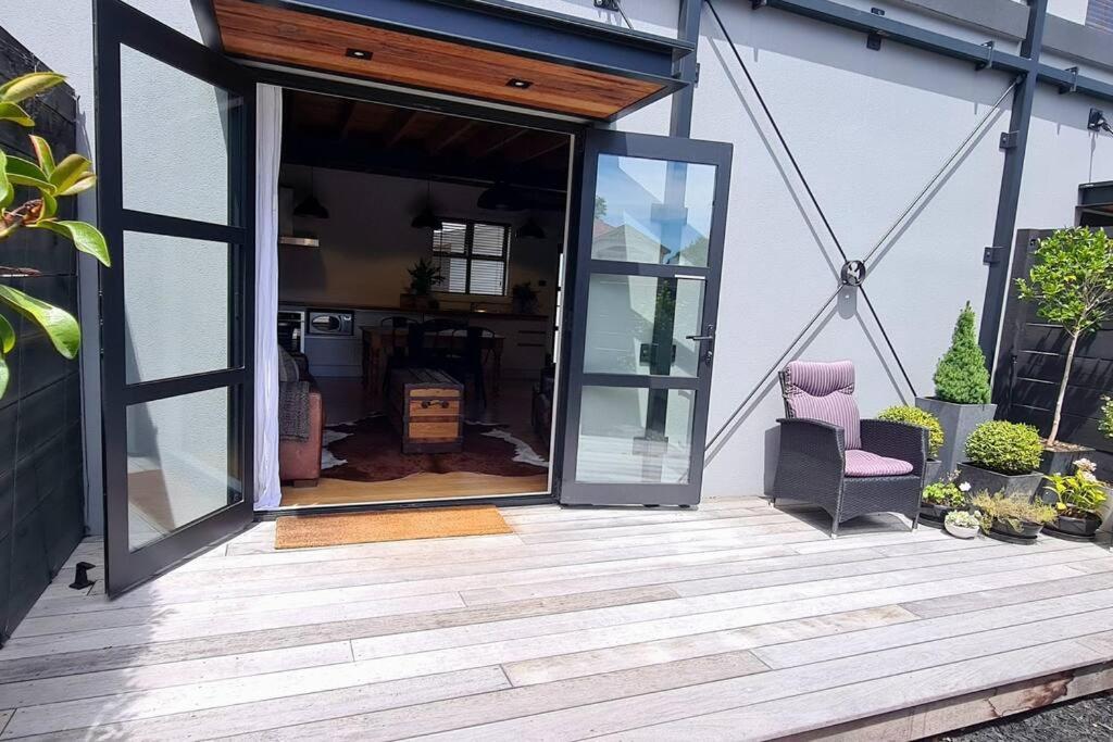Apartment 4 - Haddin Court - Chic Ny Loft Style 布伦海姆 外观 照片