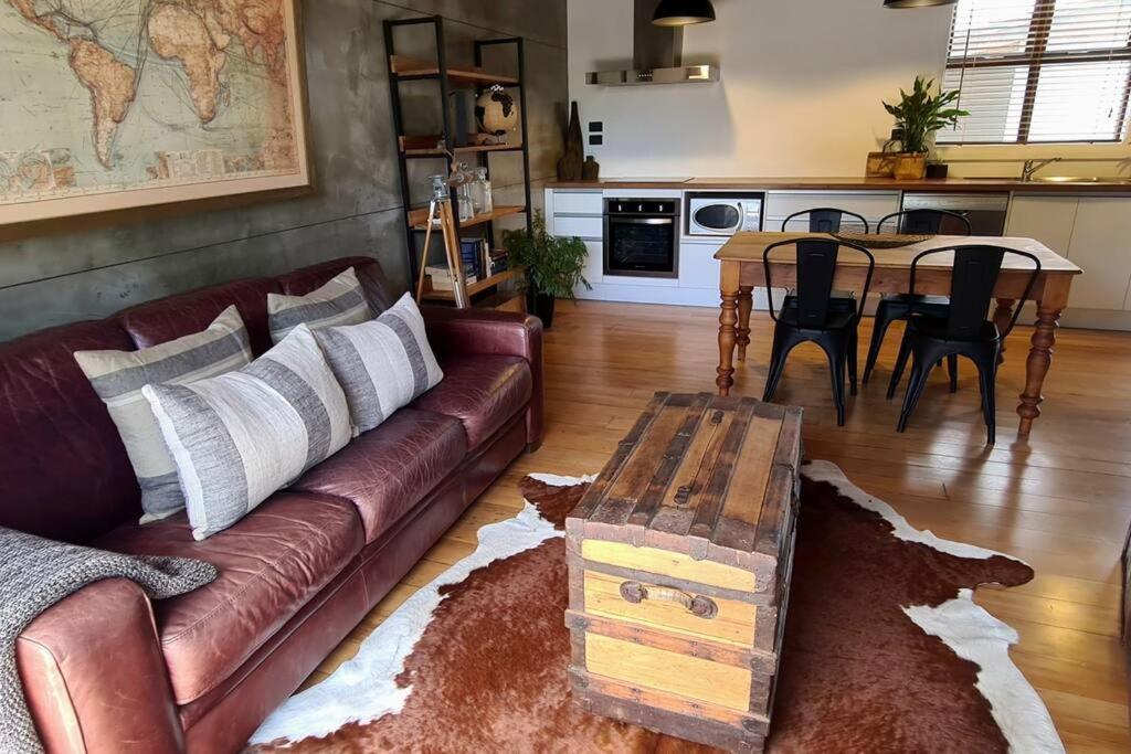 Apartment 4 - Haddin Court - Chic Ny Loft Style 布伦海姆 外观 照片