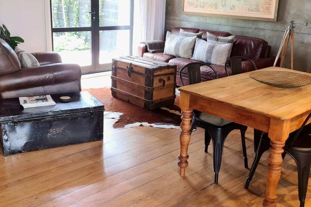 Apartment 4 - Haddin Court - Chic Ny Loft Style 布伦海姆 外观 照片